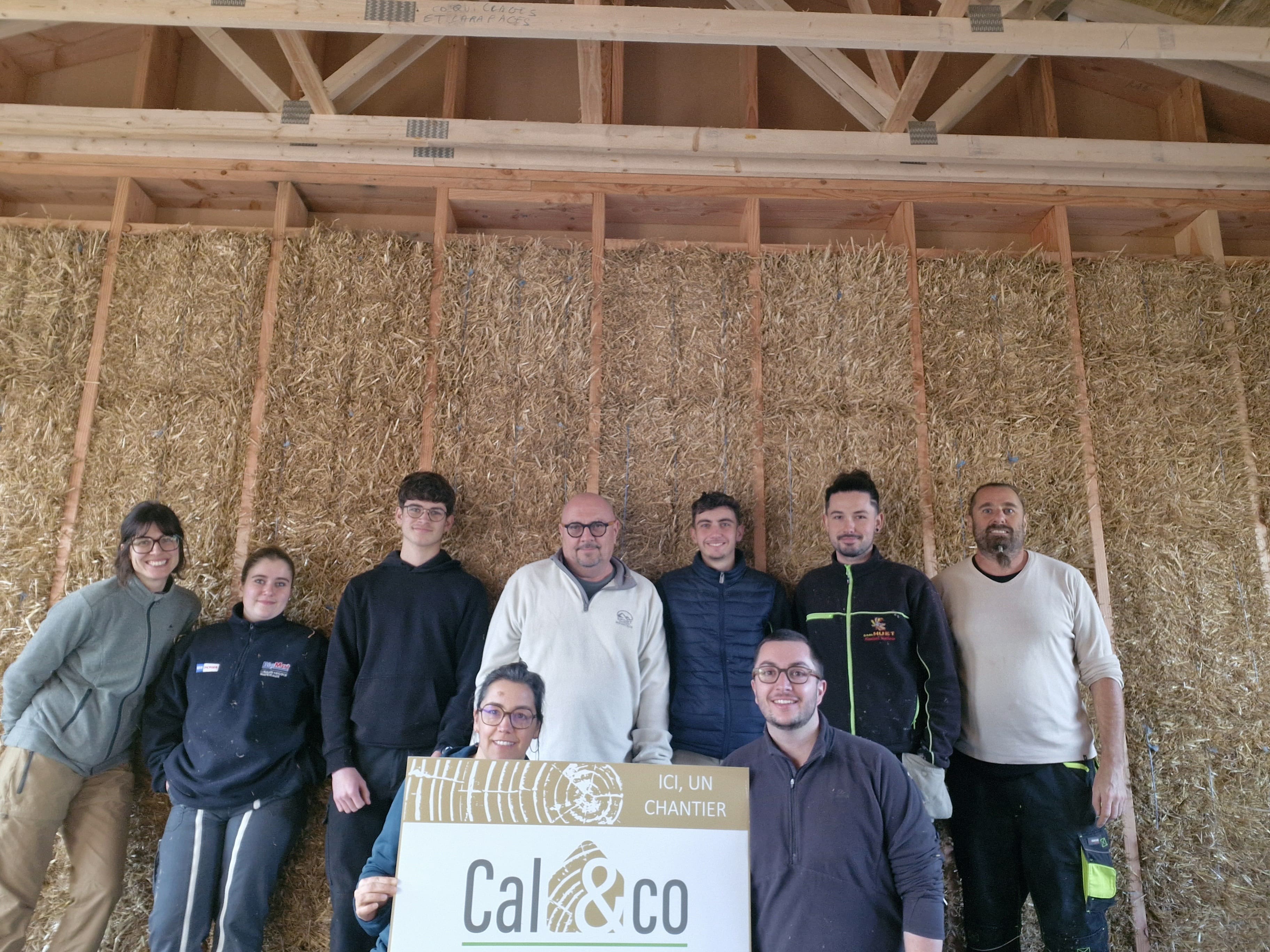 Lancement de la construction des bureaux de Cal & Co Maître d'oeuvre, adhérent ÉCHOBAT, avec une formation sur chantier